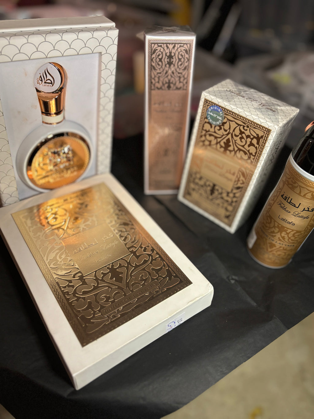 Coffret cadeau « Fakhar » by Lattafa