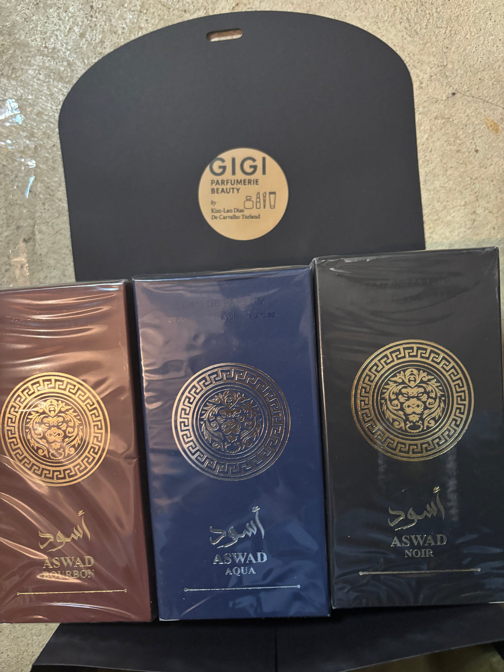 ✨ Collection ASWAD – L’élégance en trois signatures olfactives ✨