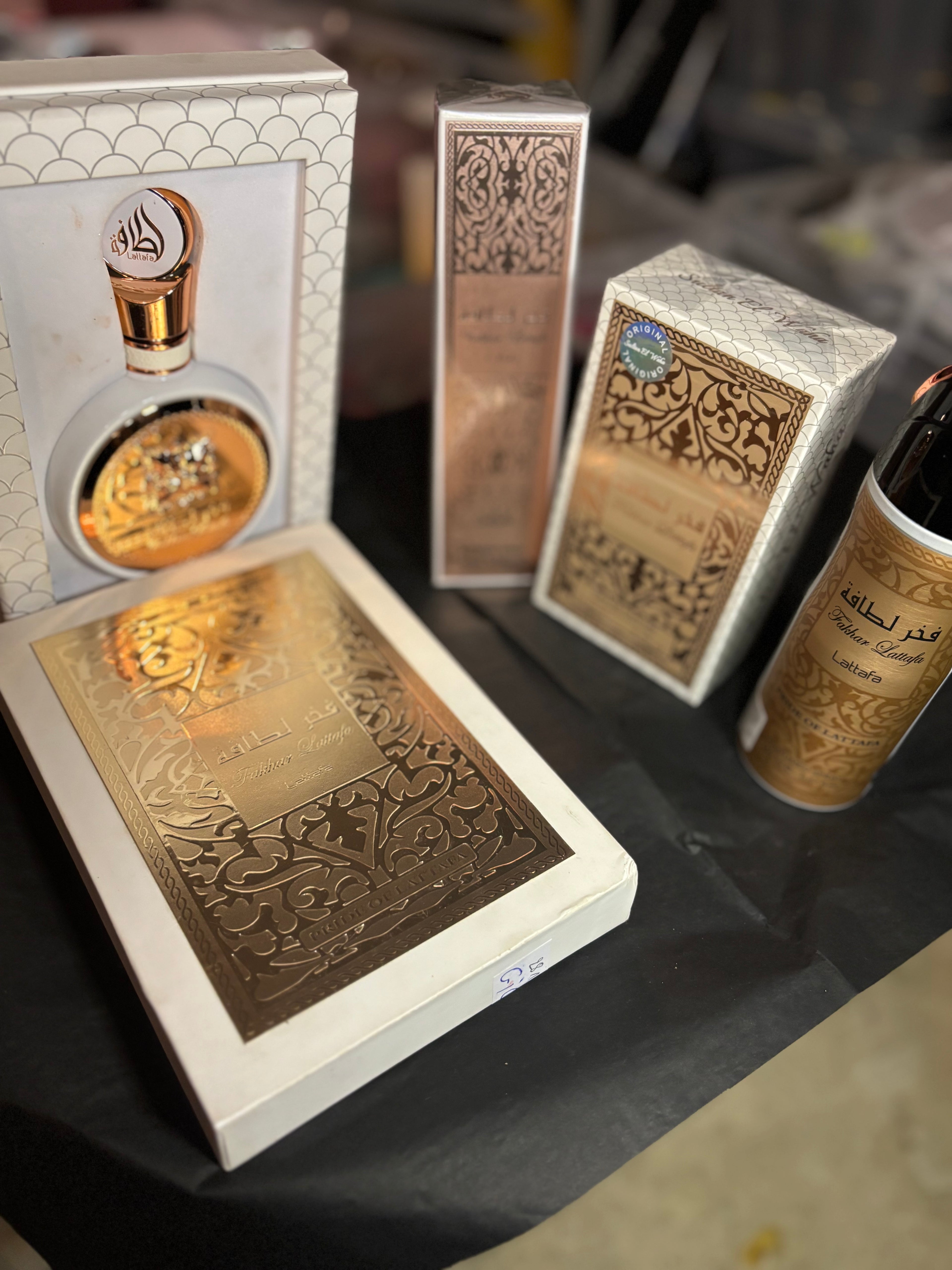 Coffret cadeau « Fakhar » by Lattafa